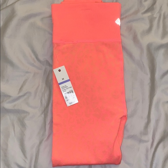 7/8ths Leopard leggings - Picture 1 of 2